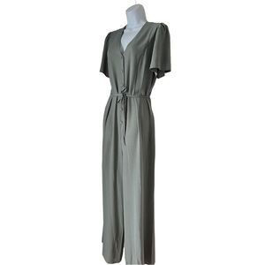 ASOS DESIGN curve bubble crepe short sleeve tea culotte jumpsuit in sage  sz 6